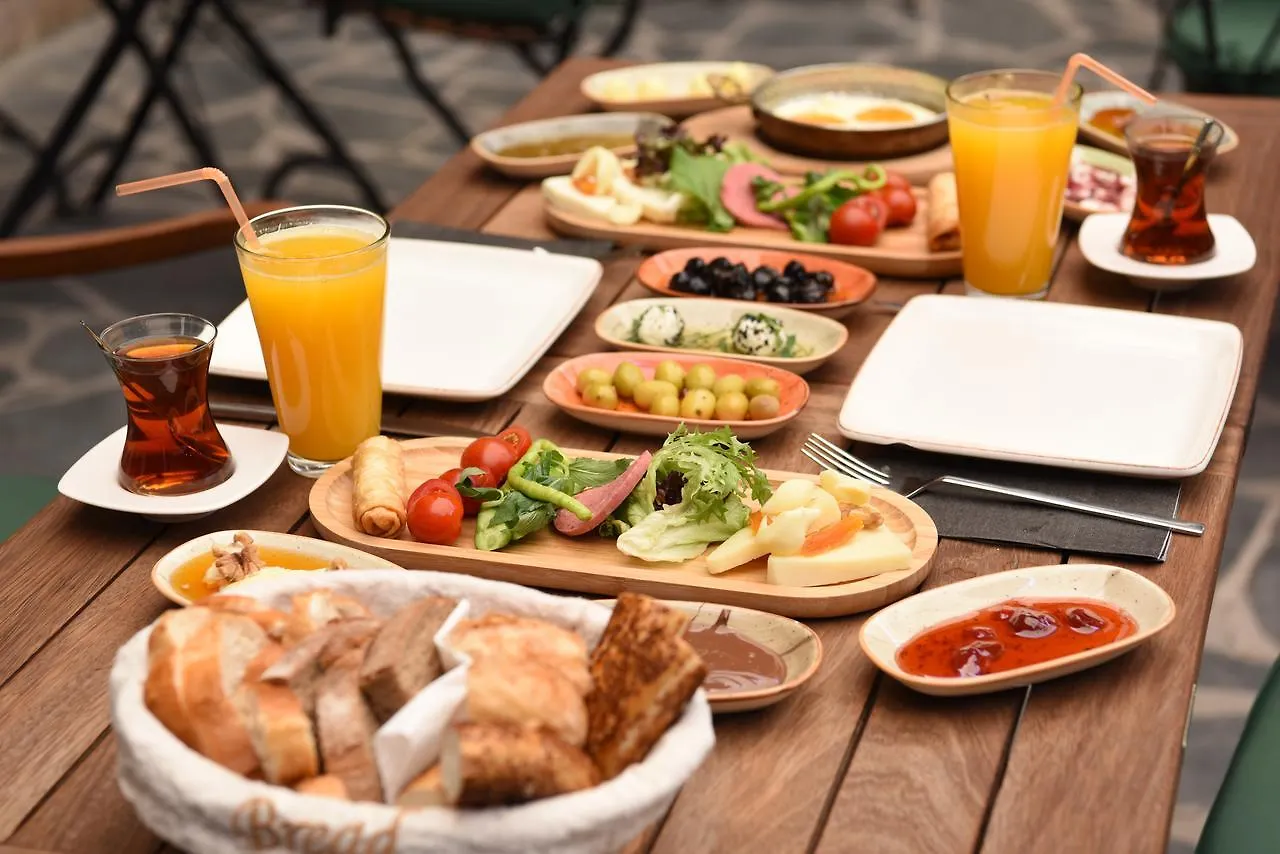 L'Agora Old Town Hotel & Bazaar Esmirna 3*,