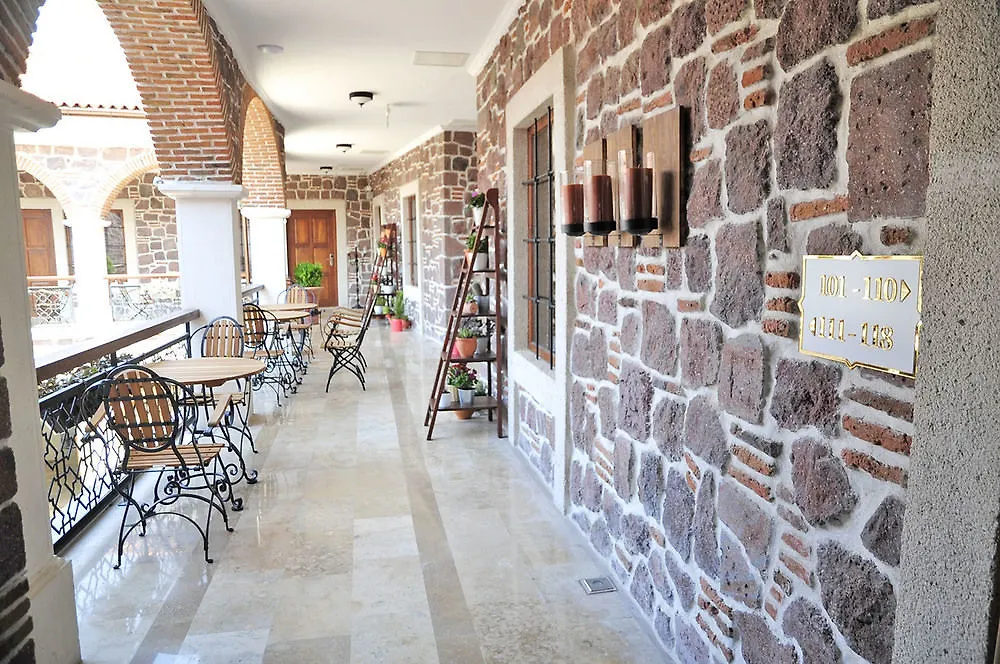 L'Agora Old Town Hotel & Bazaar Σμύρνη 3*,