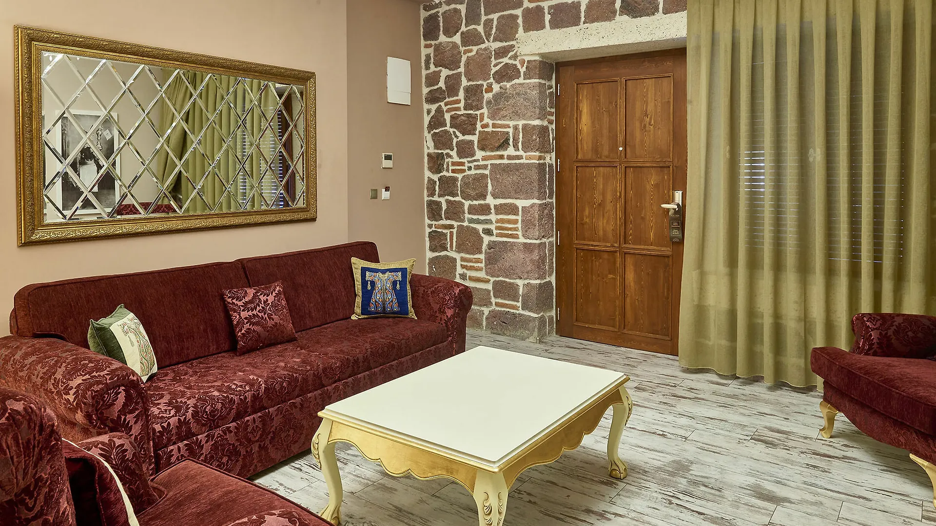 L'Agora Old Town Hotel & Bazaar Esmirna 3*,  Turquía